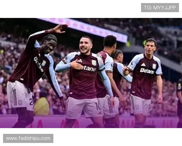 英超冷门频出曼联热刺齐遭爆冷双双失利送温暖引球迷热议